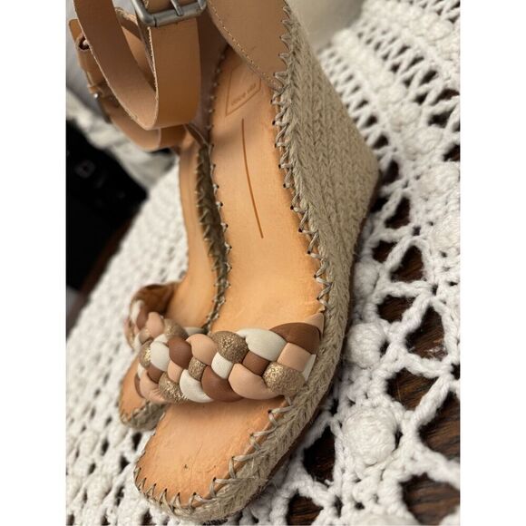 Draft Listing - Picture 1 of 9